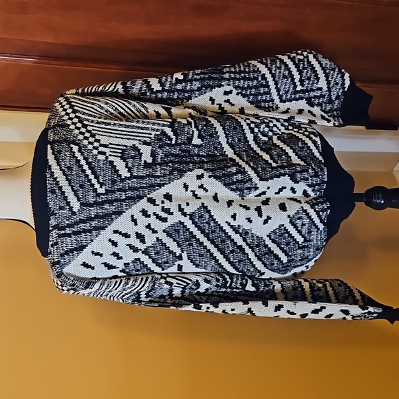 VINTAGE SWEATER RETRO UPWARD XL 100% ACRYLIC BLACK WHITE - Picture 4 of 5